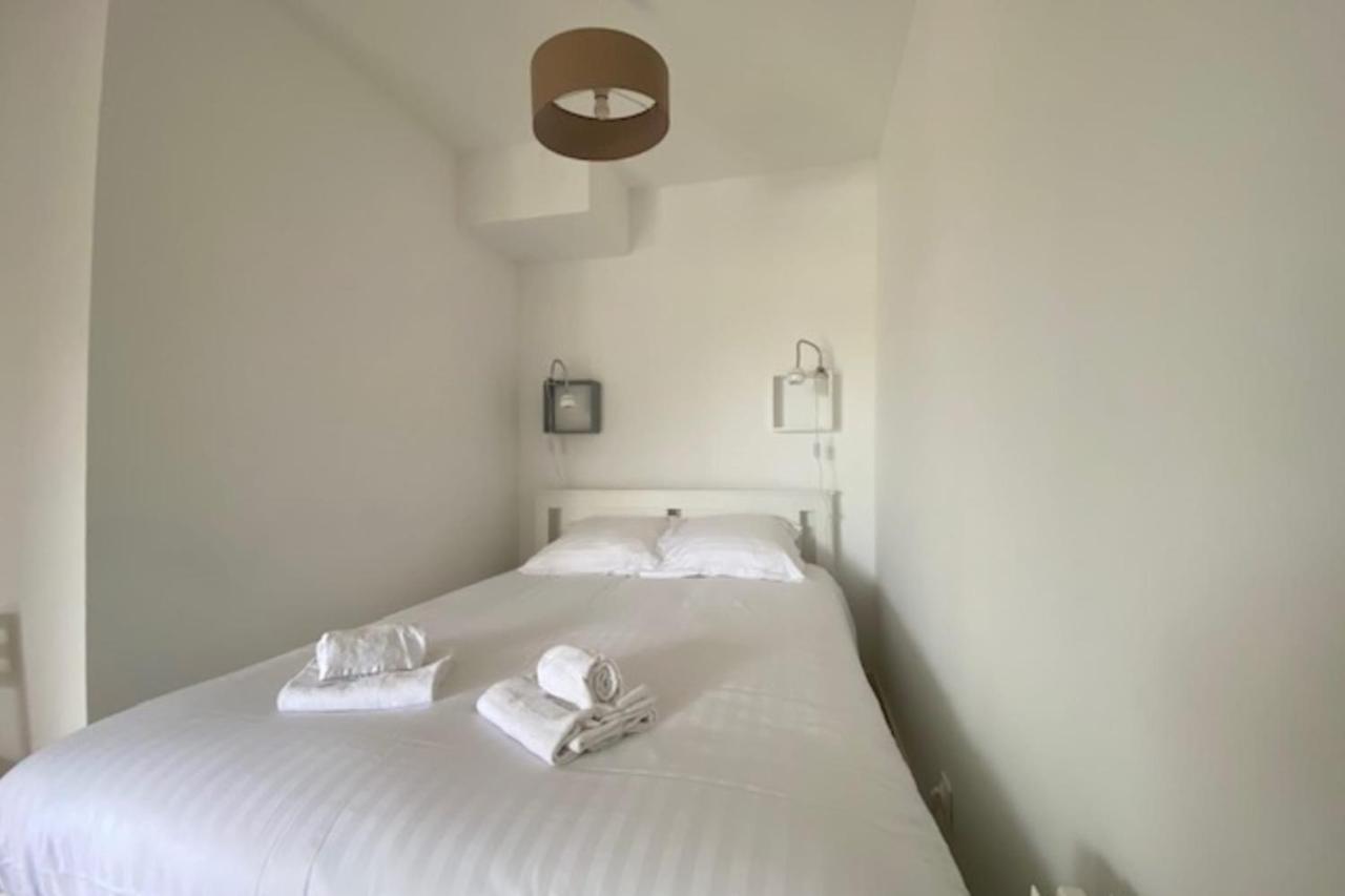 Beautiful Flat For 4 Very Closed To The Beach カブール エクステリア 写真
